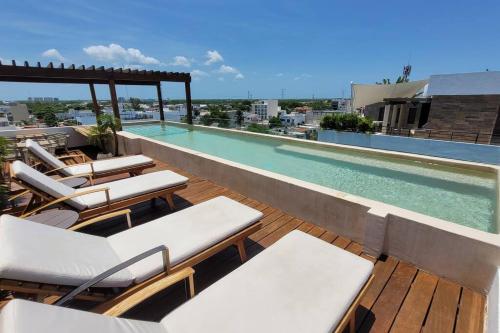 1BR apt in the heart of PDC