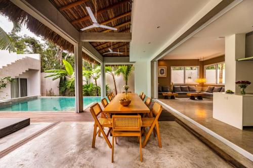 Bougain Villa - Luxurious Jungle Villa