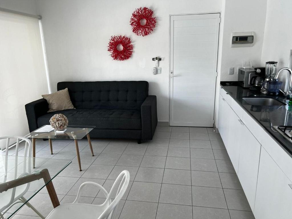 Adults Only Condo Close to the Beach