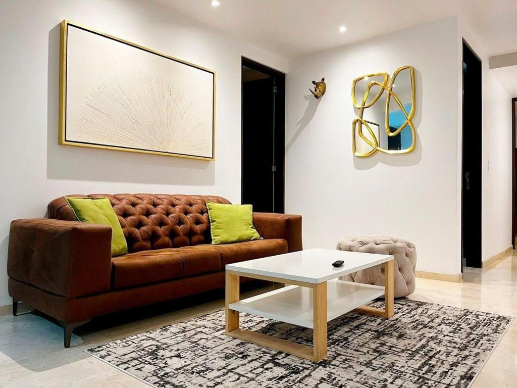 Condesa Residence Amsterdam B Inviting 2BR, 1BA Apartment with Modern Touches on Amsterdam Avenue