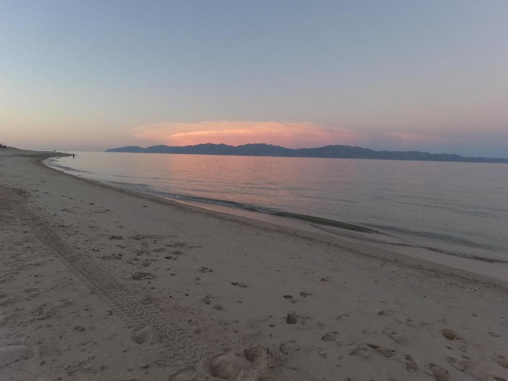 Beachfront Camper, Bahia Turquesa BCS