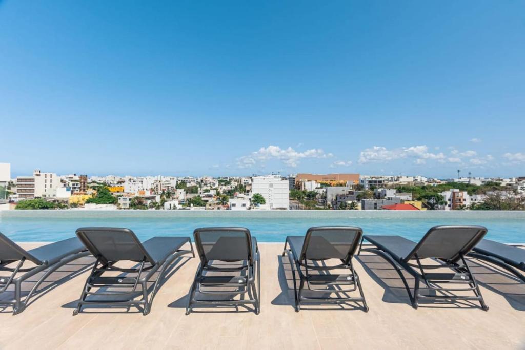 Beautiful brand new studio in the heart of Playa