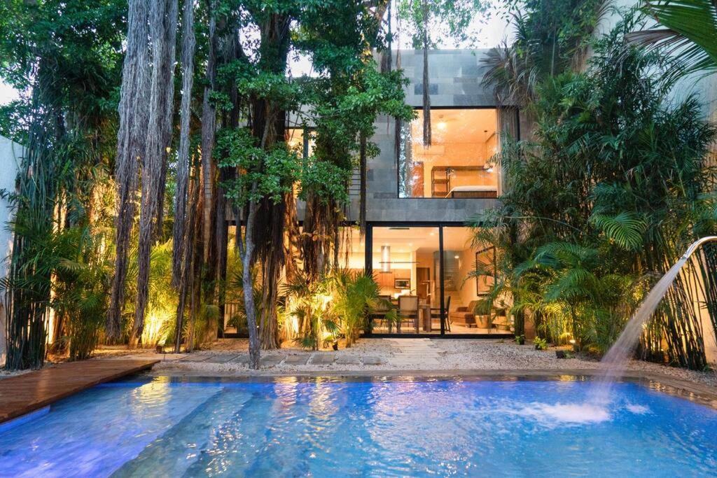 Enjoy Nature at Villa with 100 year old tree, Private Pool & Concierge Service