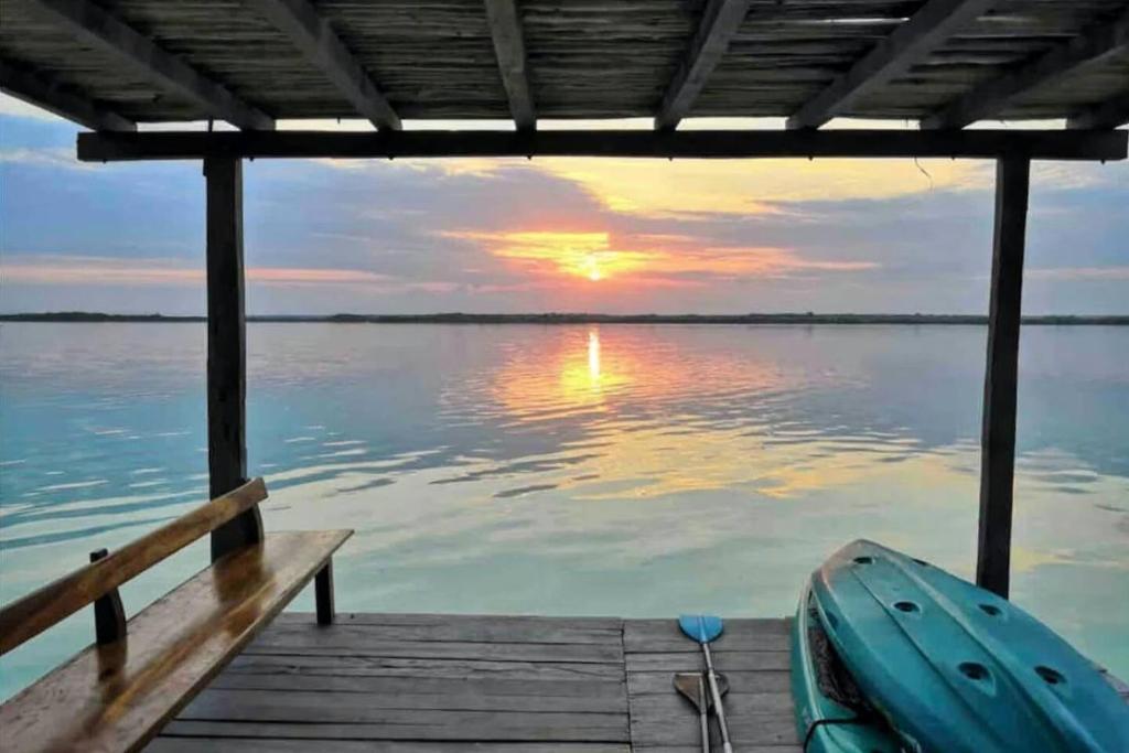 EcoStay SuKhA- Cabañas ecológicas frente a la laguna