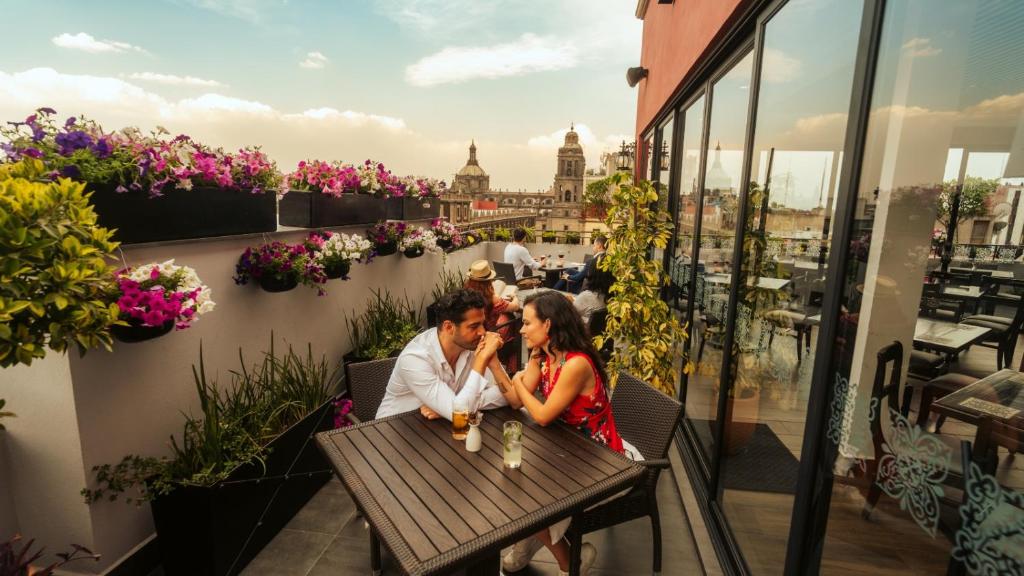 Canada Central & Rooftop