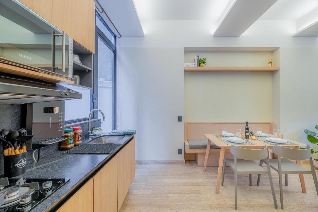Capitalia - Luxury Apartments - Homero