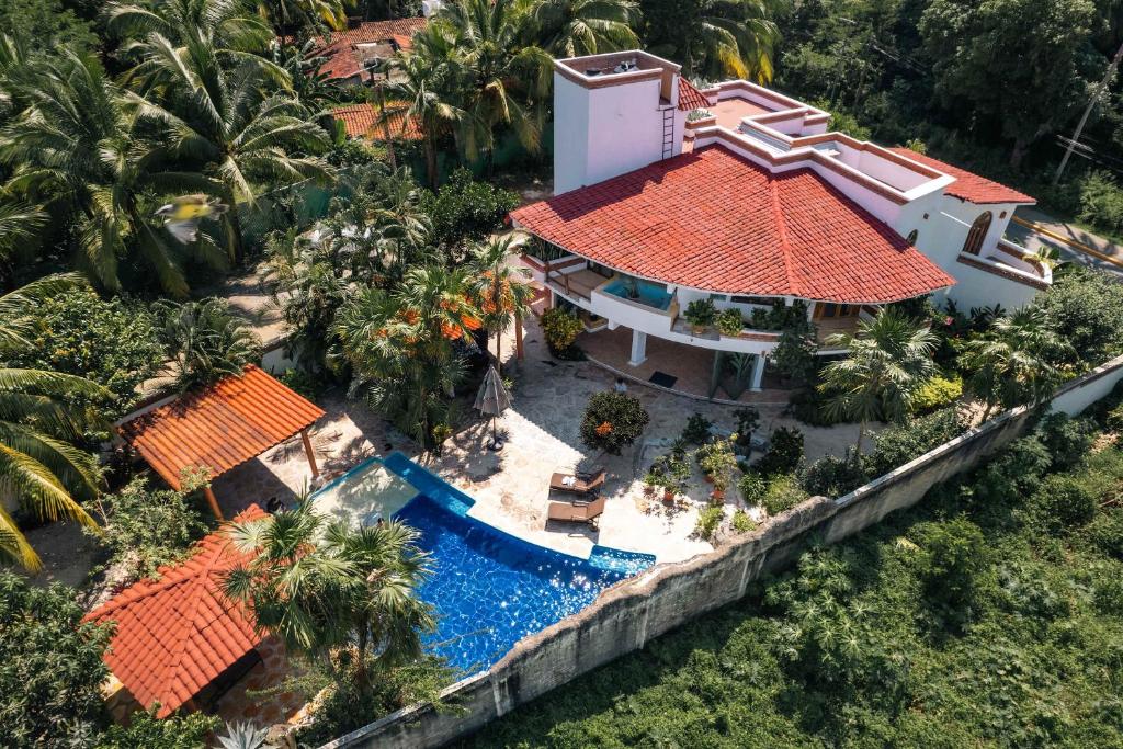 Casa Bravo Retreat