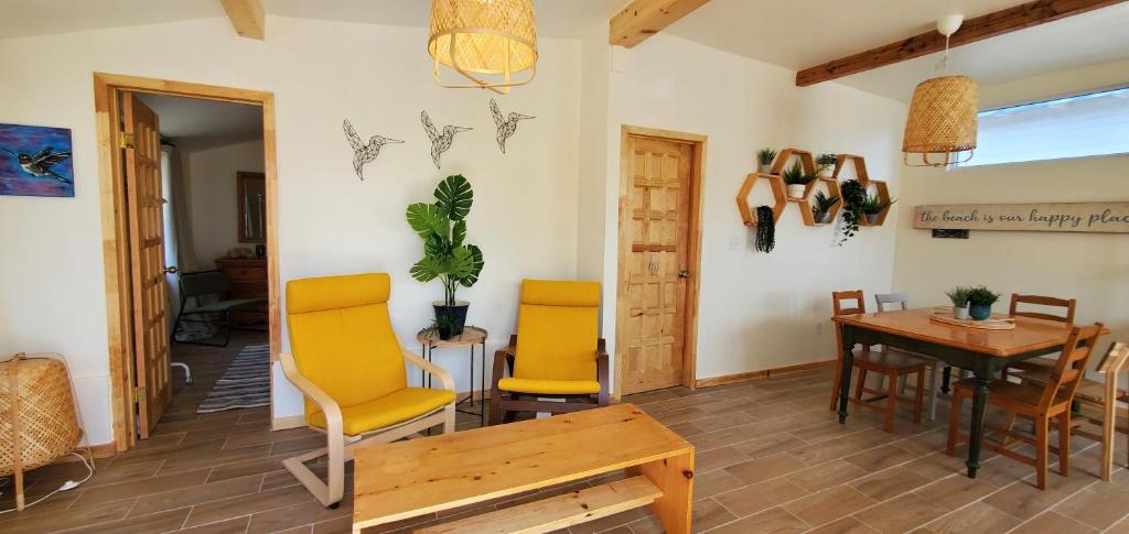 CASA COLIBRI - BEACH LIVING AT ITS BEST
