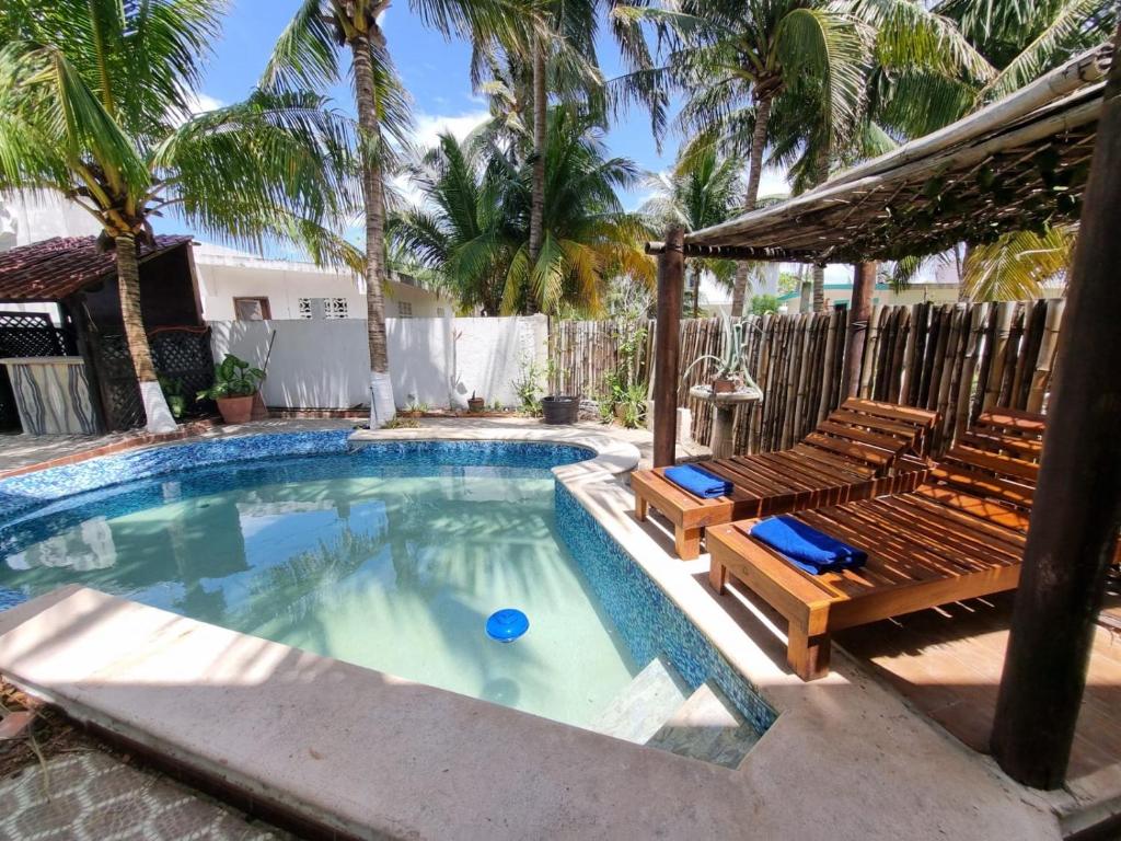 Casa Columpios, con alberca a pasos de la playa