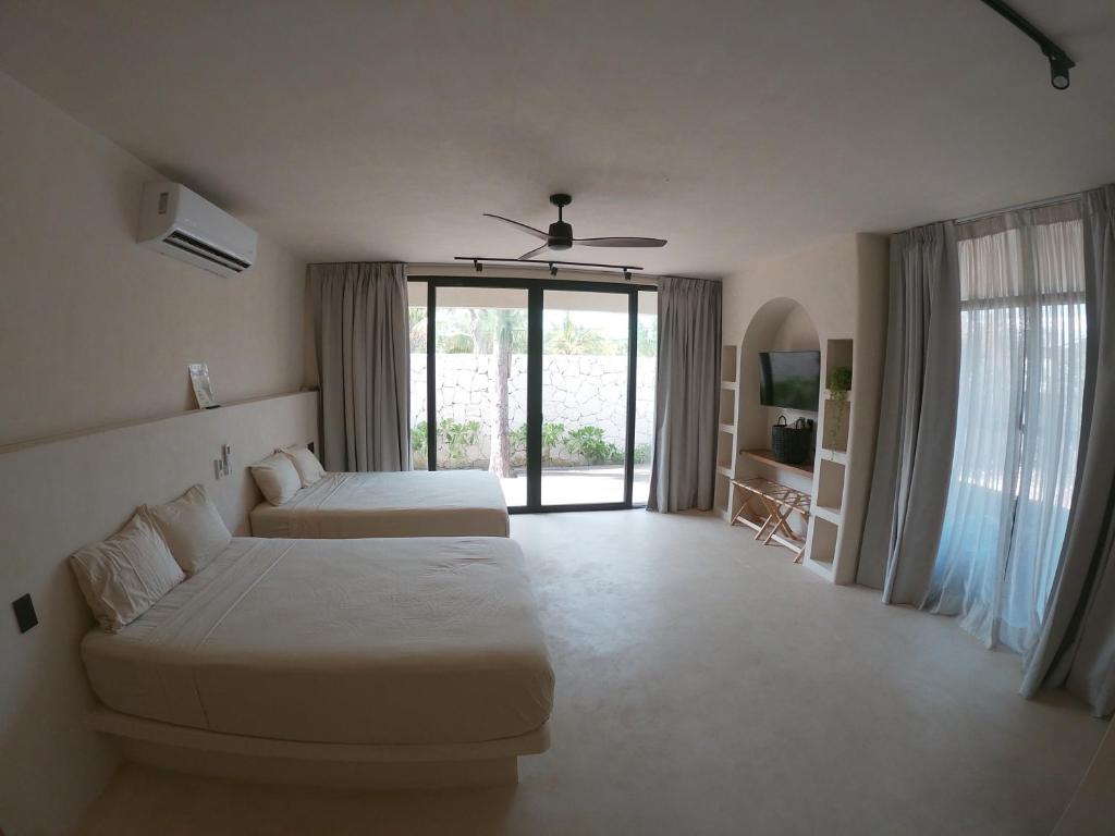 Casa Hood By the Sea