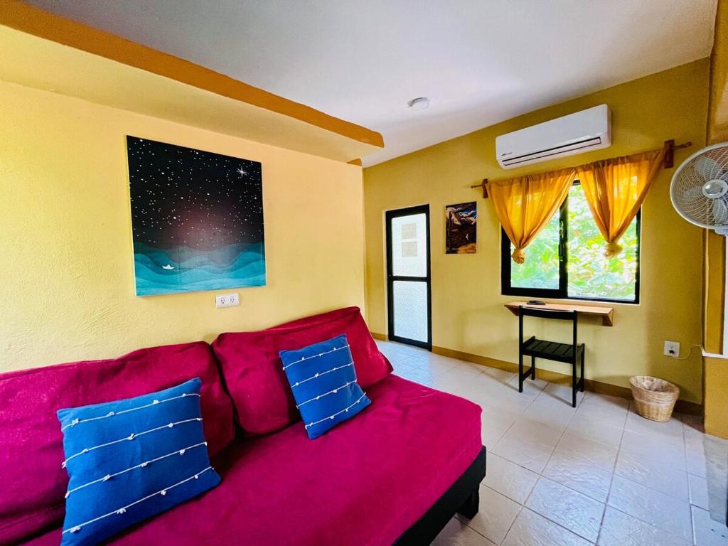 Casa Shula 3 AC Starlink 2min walk to the beach