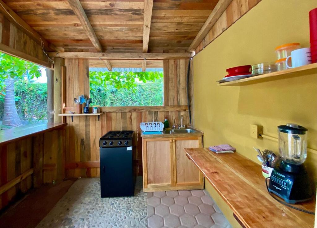 Casa Shula 2 AC Starlink 2min walk to beach