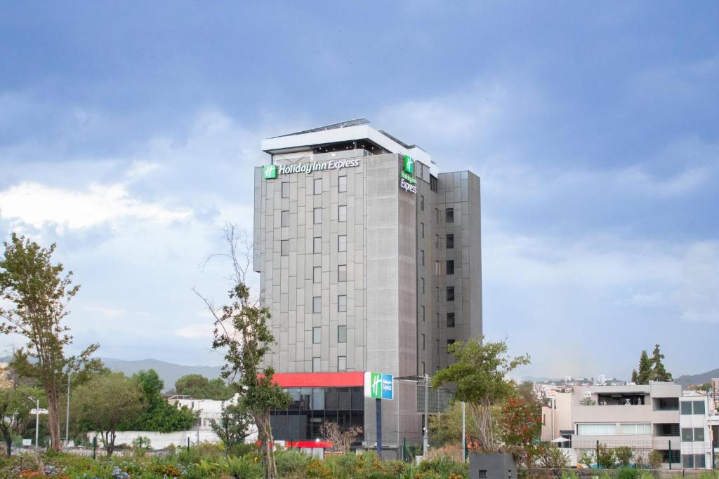Holiday Inn Express Mexico City Satelite by IHG