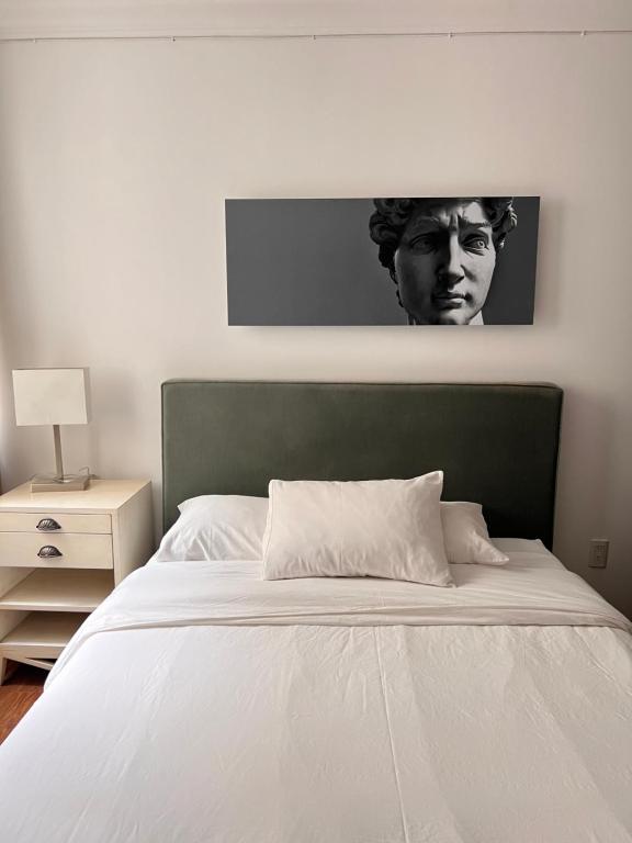 Condesa Residence Campeche 6 2BR, 1BA Apartment with Expansive Living Space