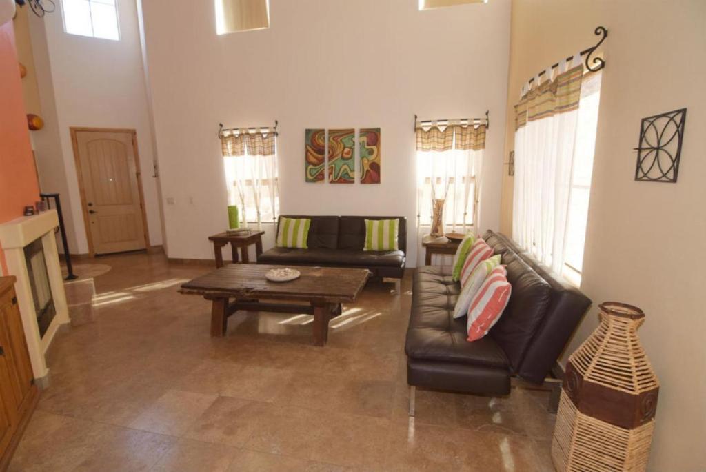 Condo 23-4 Baja Family Retreat, Upscale Beach Resort Condo