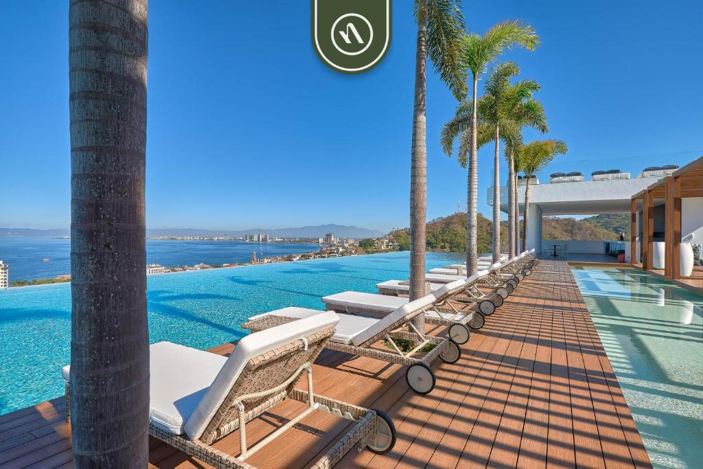 Condo with 2 beds - Rooftop Pool