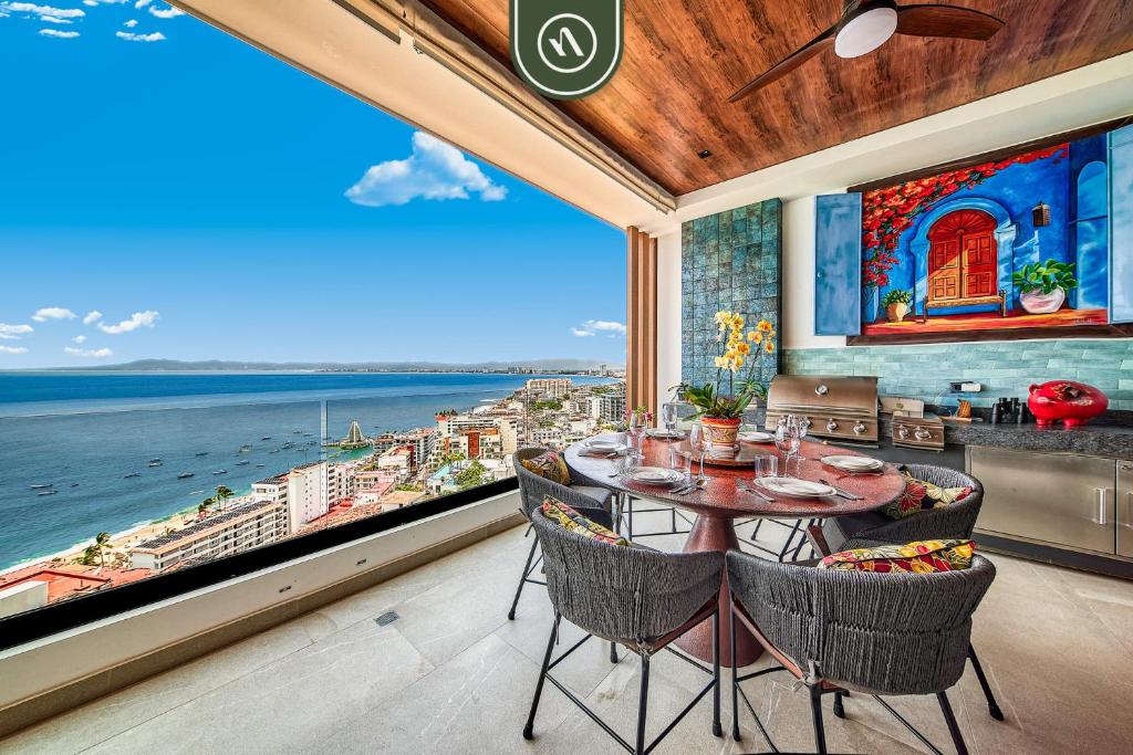 Condo with OceanView - 2BR Condo - Rooftop Pool