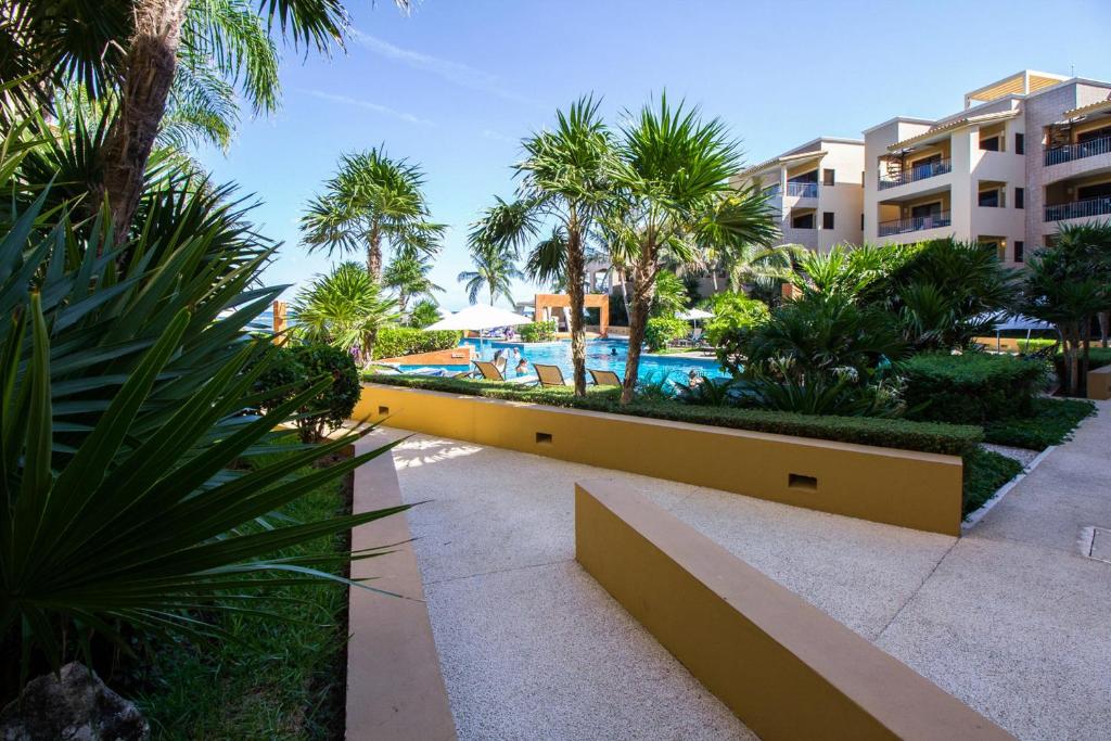 El Faro 101 SURF 1 Bdr Apt pool view