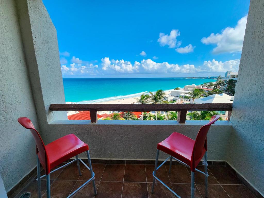 Beachfront apartments Cancun