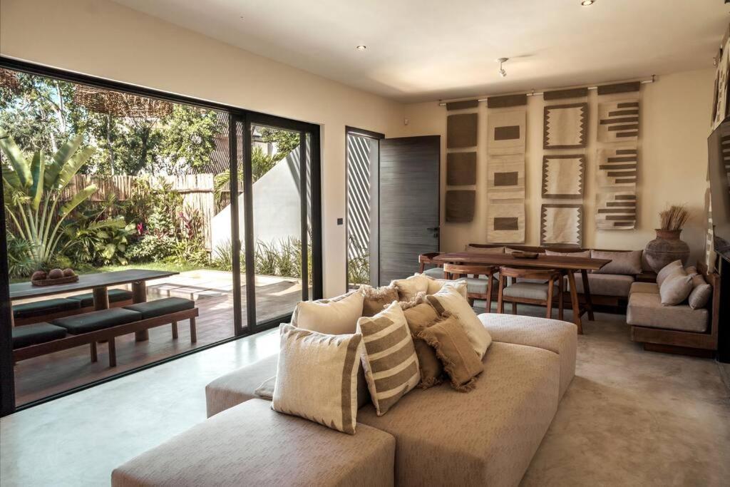 Enchanting 4BR VillaΔ Pool& RooftopΔPrime location