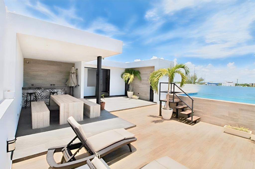 Executive Suite - Hyper Center Playa Del Carmen
