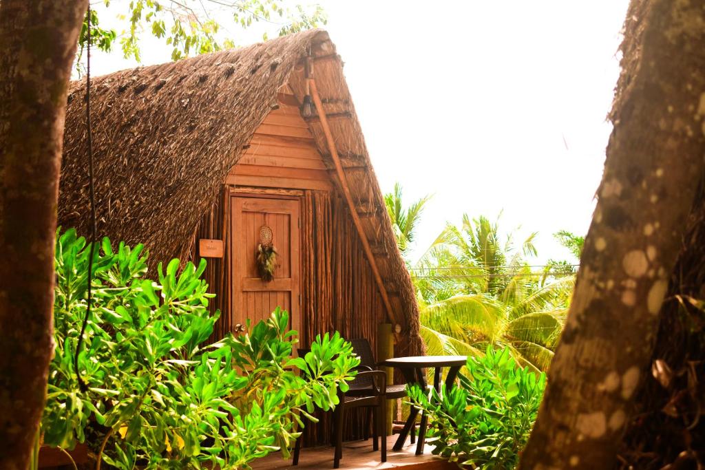 Eco-Cabañas Azul María