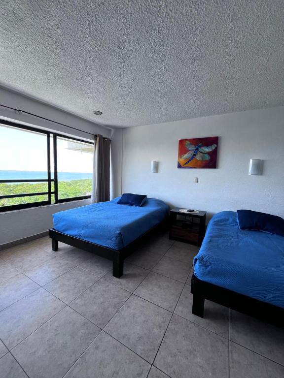 Great Price, Beautiful Beach and Pool, 1 Bedroom