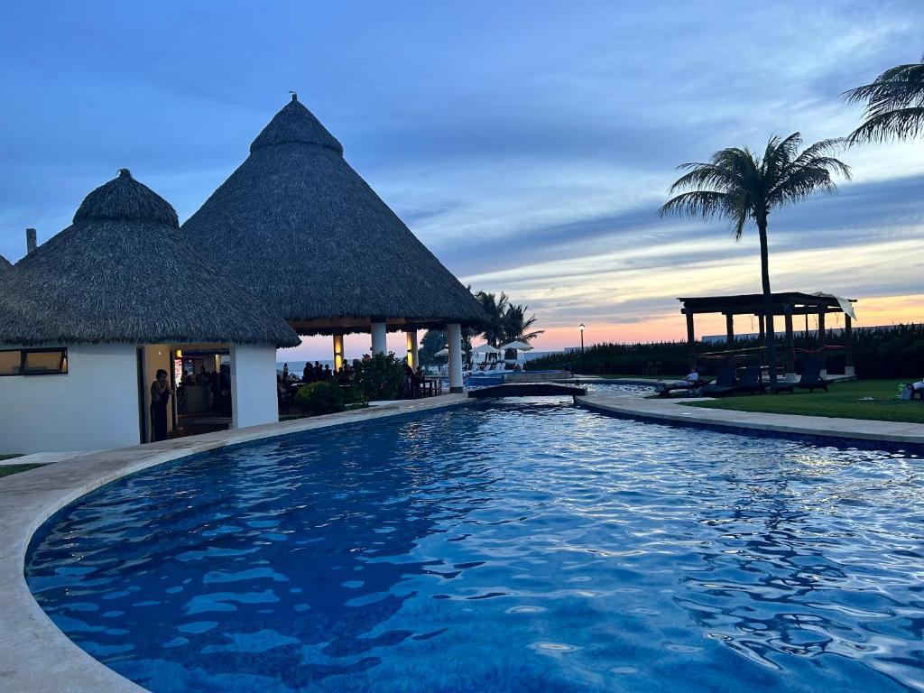 New Modern Acapulco Diamante House Getaway with Pool View and Beach Club