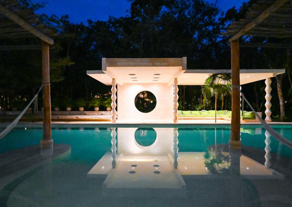Hotel Holistika Tulum