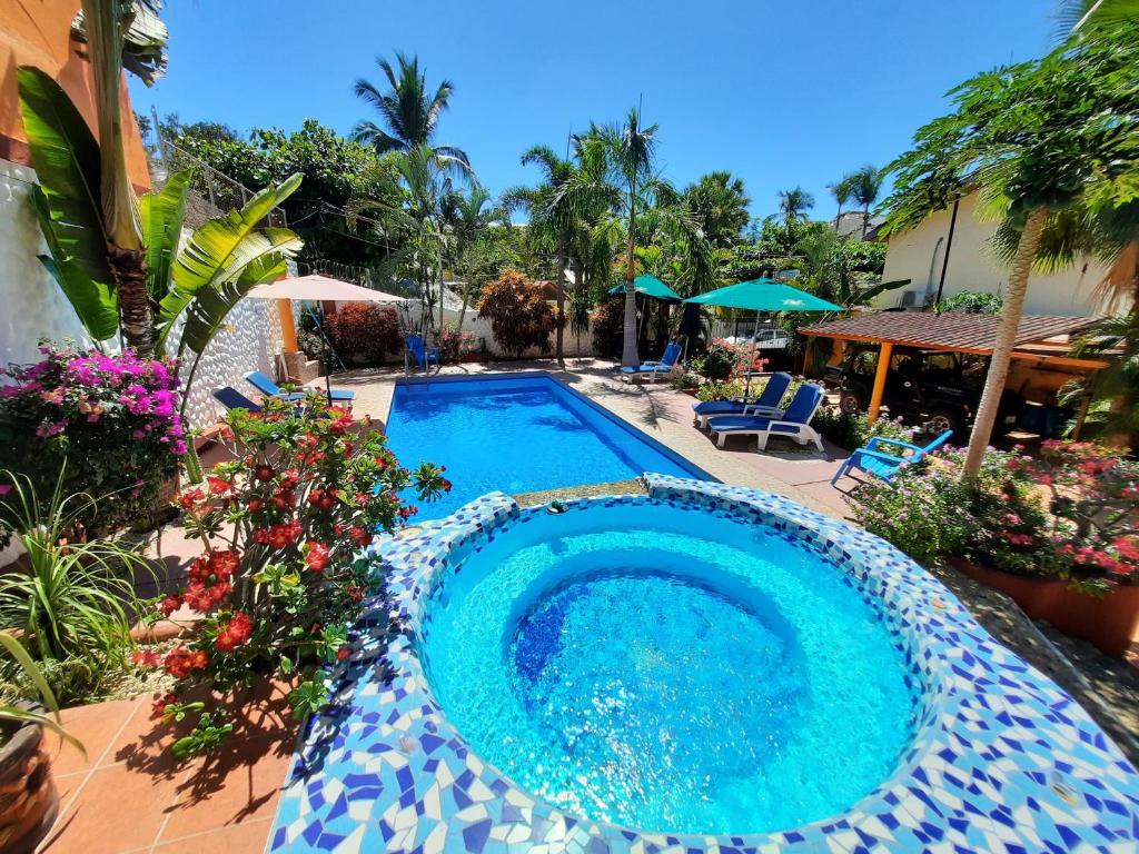 HOTELITO SWISS OASIS at Playa Zicatela - Adults Only - No Groups - Kitchen - Swiss Managed