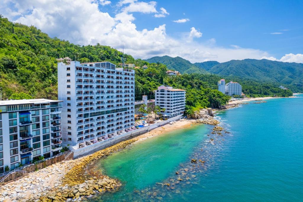 Costa Sur Resort & Spa