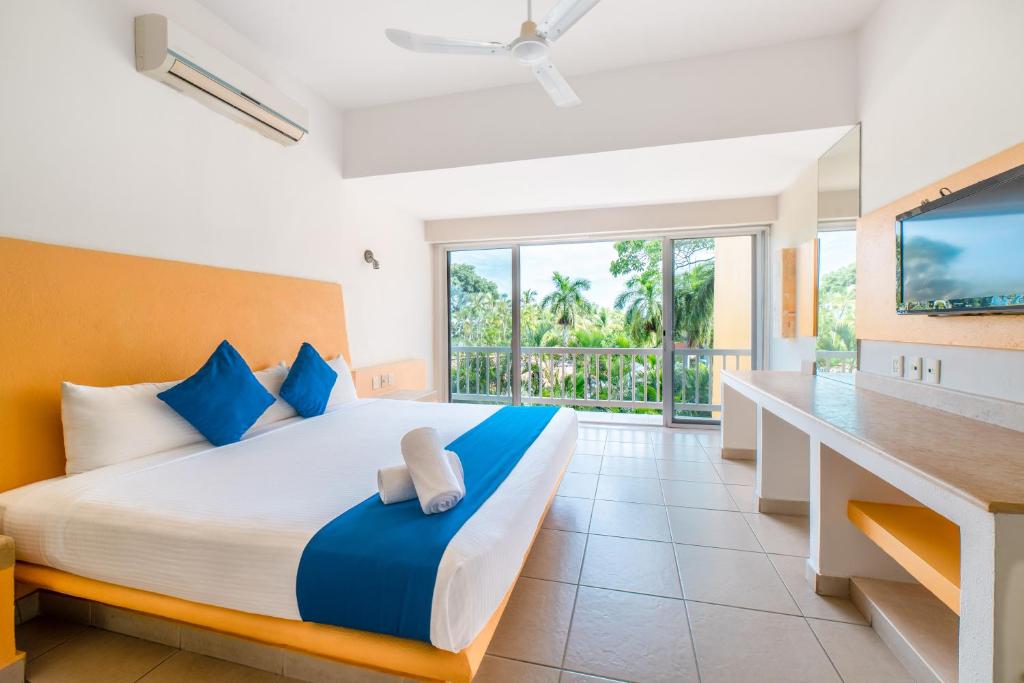 Hotel Ixzi Plus