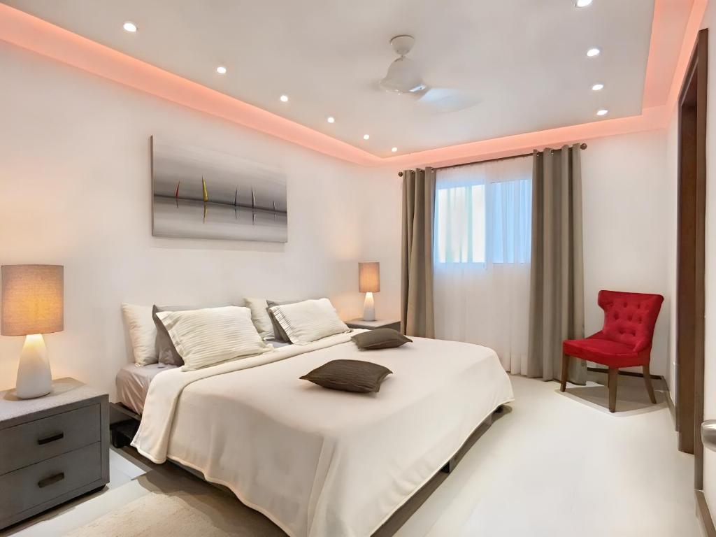 Luxury Duplex -4 pers- 2mn beach&5th Av, Pool, Gym