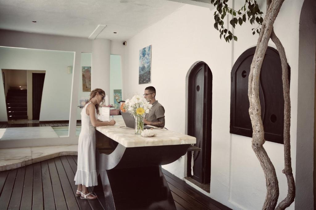 Hotel Kinbe - few steps from 5th Avenue and the beach