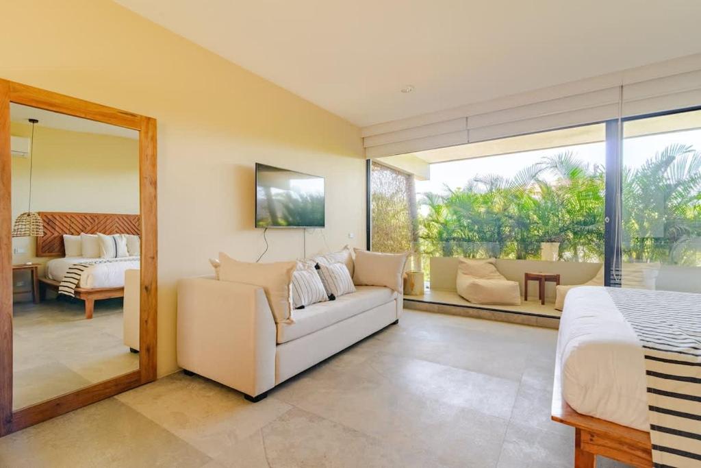 king Size Bed loft in La Veleta