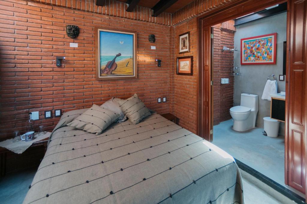 LARIMAR Gallery y Hotel Boutique