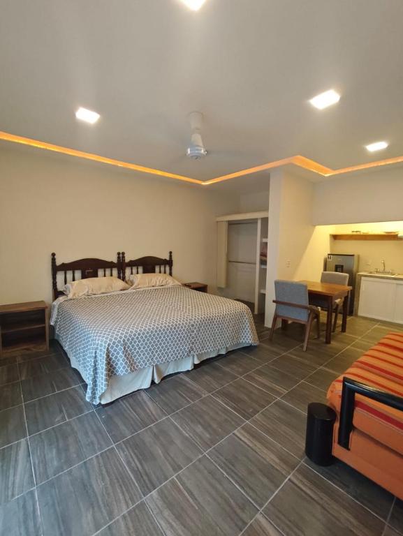 Loft Dee Dee centrical location