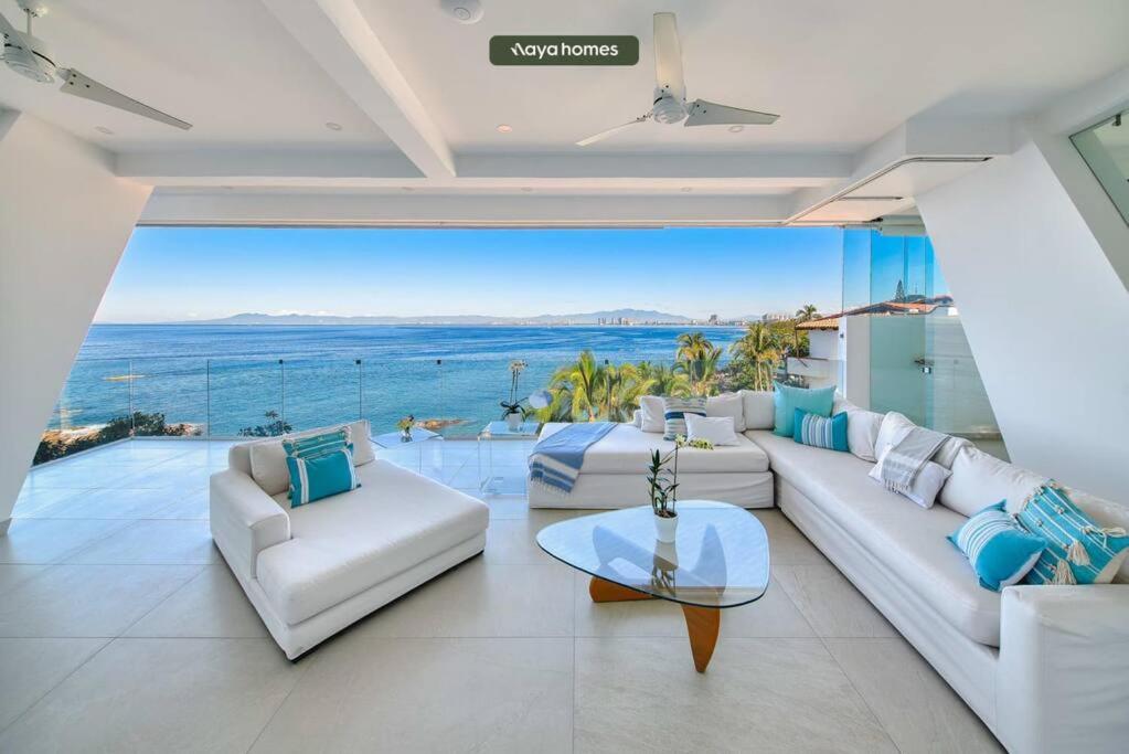 Luxurious 2BR Condo w/ Amazing Ocean View - Pool