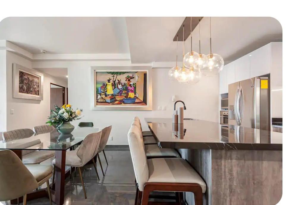 Luxury apart with amazing pool ,gym, sauna, wifi