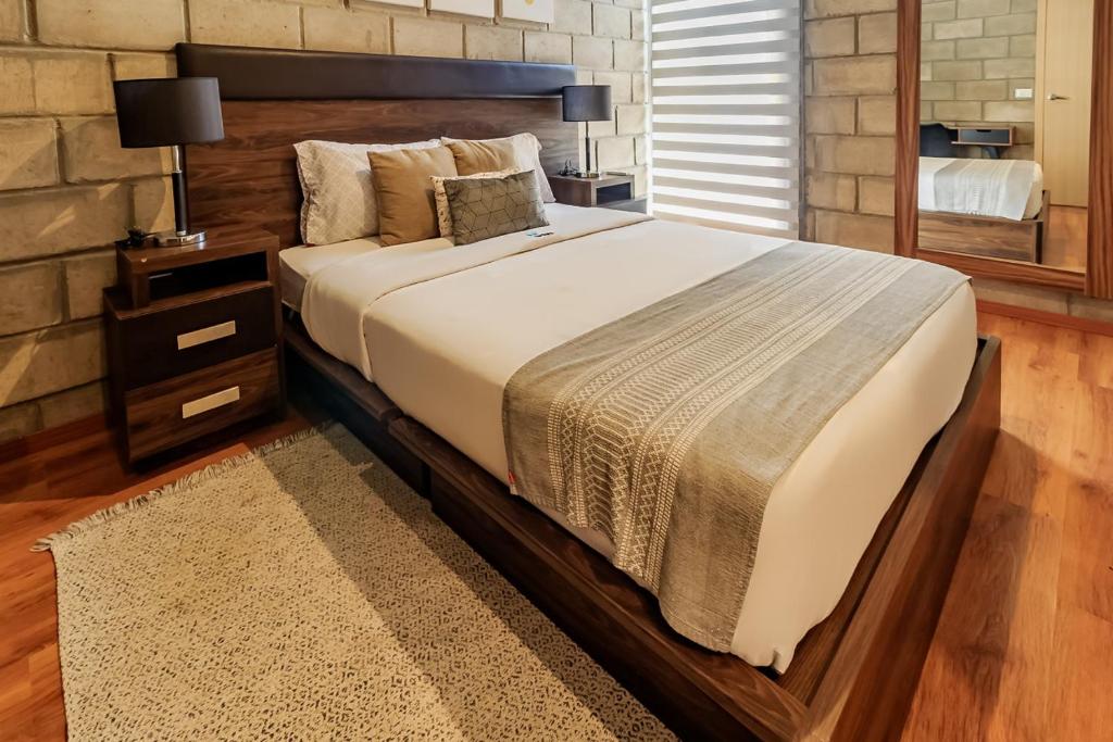Modern Design Loft w Gym Coworking 2 BD 102