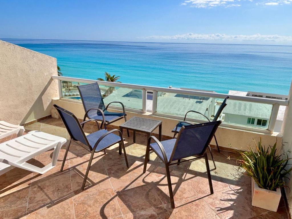 Penthouse Spectacular Ocean View Terrace Brisas Cancun Hotel Zone