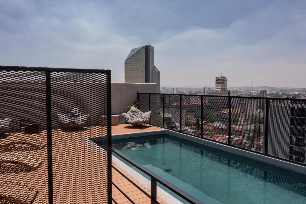 Paradise Flat Witgdl