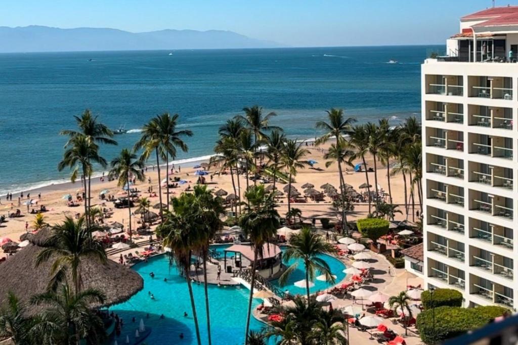 Partial View, WiFi & Hotel Amenities!