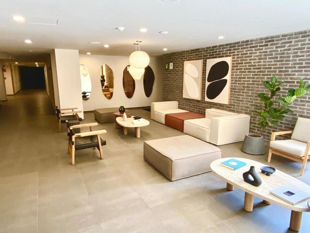 PH en piso 14, Mucha Seguridad Con Jacuzzi y Gym