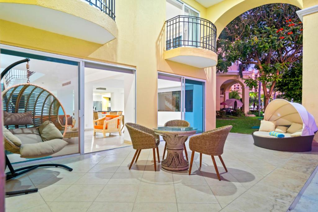 Seafront Villa - Puerto Vallarta