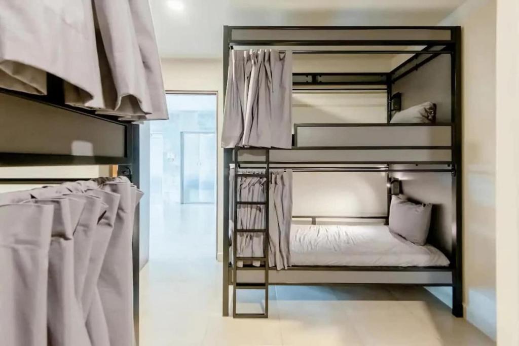 Shared Room Men Low bed