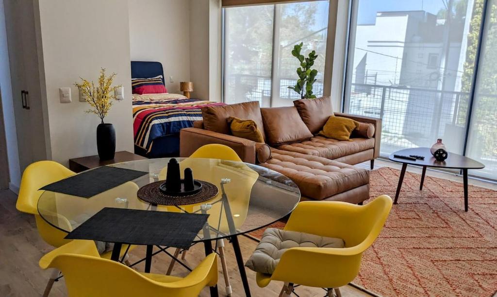 Stylish loft at new upscale tower in Providencia