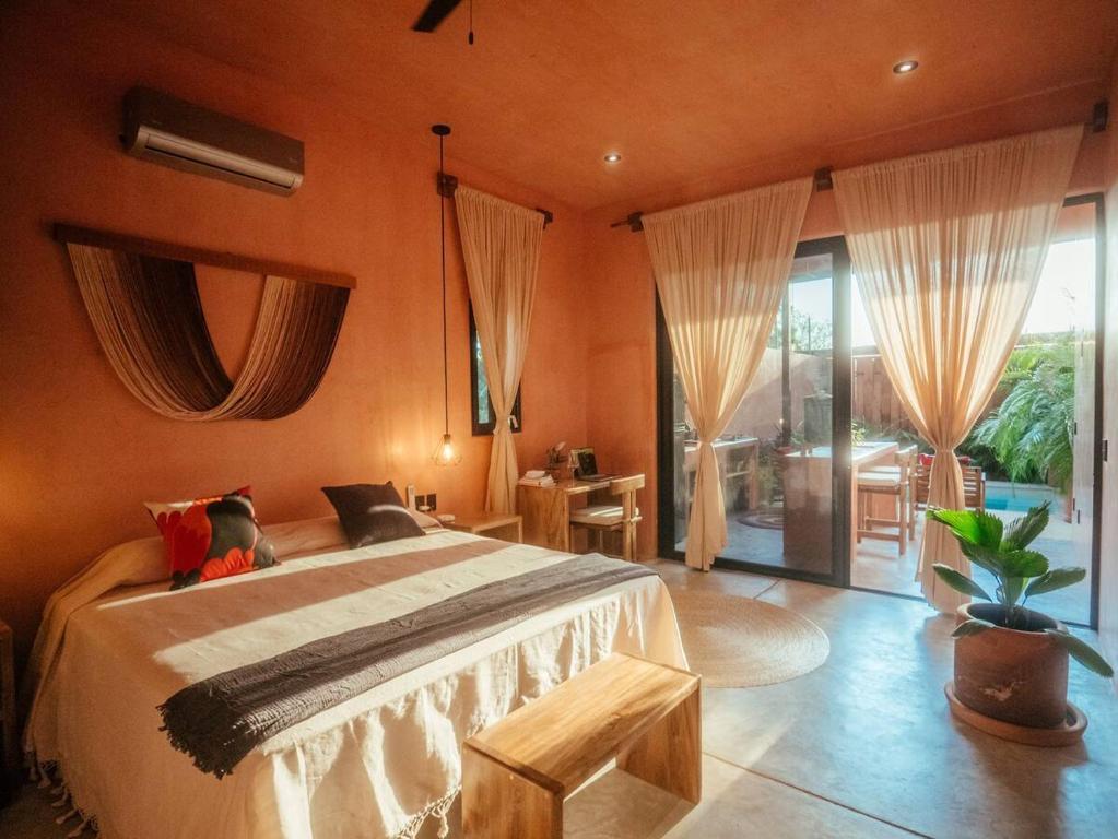 Tranquil Oasis w private pool in La Punta Zicatela