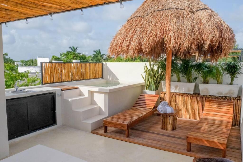 Tropical Oasis Tulum Edition