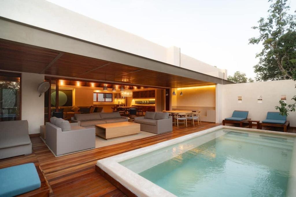 Villa Bella - Large home Holistika